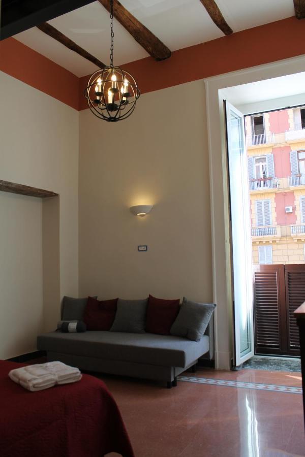 Bed & Breakfast Mergellina 121 *